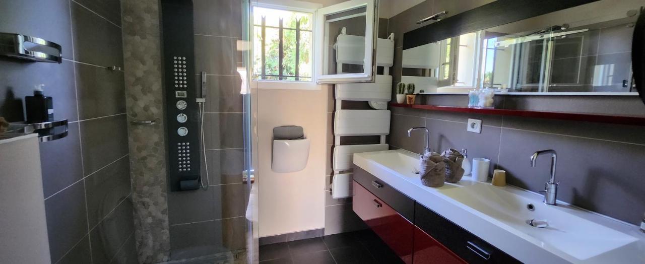 Chambre D'Hotes Casa Lucia Furiani Zewnętrze zdjęcie